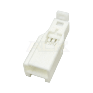 3 pin unsealed male automotive connector mg643272 7282 8631
